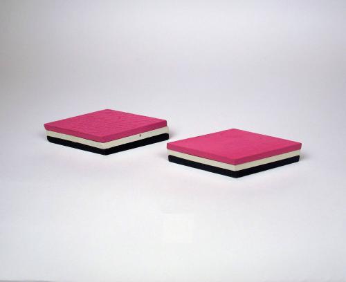 Accessory for Doll Set: 2 Diamond Shaped Accessories for Table tops