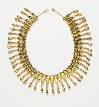 Suite of Jewelry: Tiger Back Teeth Necklace