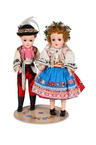 Moravian Couple Dolls