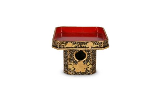 Accessory for Doll Set: 1 Square Table