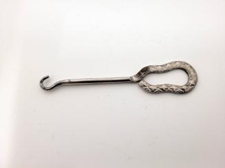 Button Hook