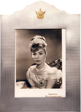 Photograph of Empress of Iran Farah Pahlavi