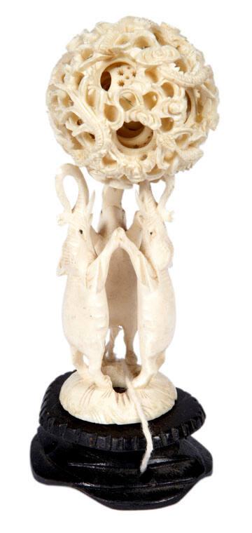 Elephants Statuette