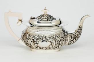 Tea Service: Tea Pot with Lid