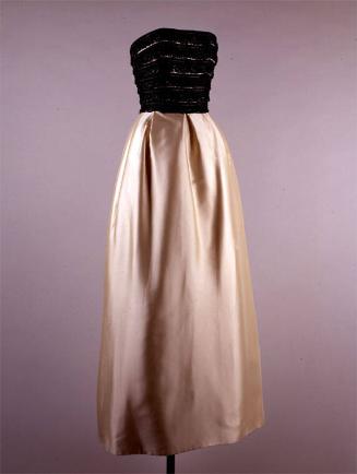 Evening gown by Oleg Cassini
John F. Kennedy Presidential Library and Museum, Boston, MA